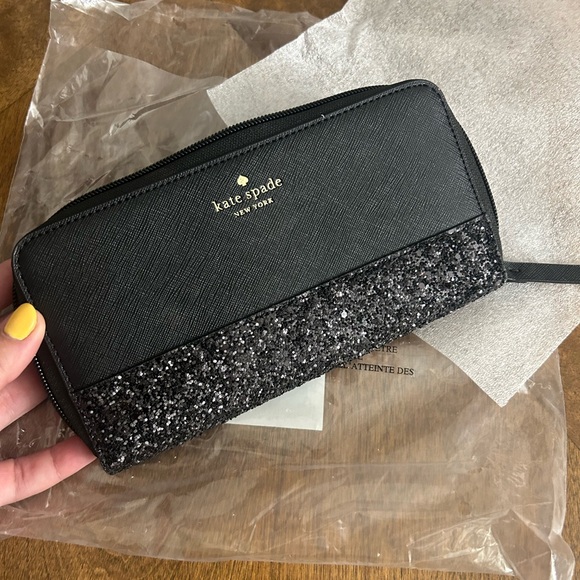 Kate Spade Black Wallet with Glitter Finish - Picture 1 of 3
